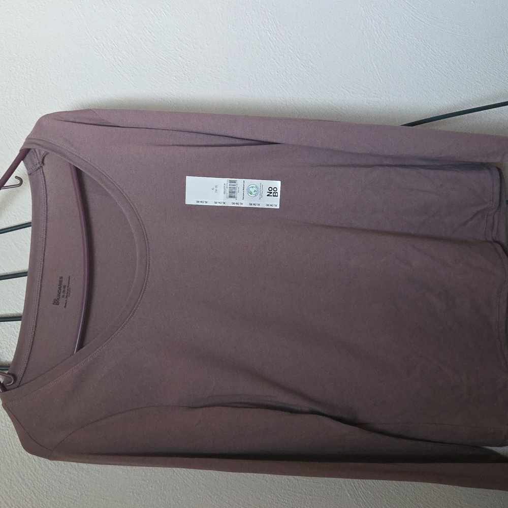 NWT No Boundaries Twilight Mauve Long Sleeve Tee